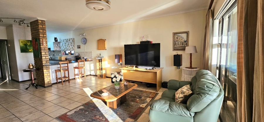2 Bedroom Property for Sale in De Kelders Western Cape